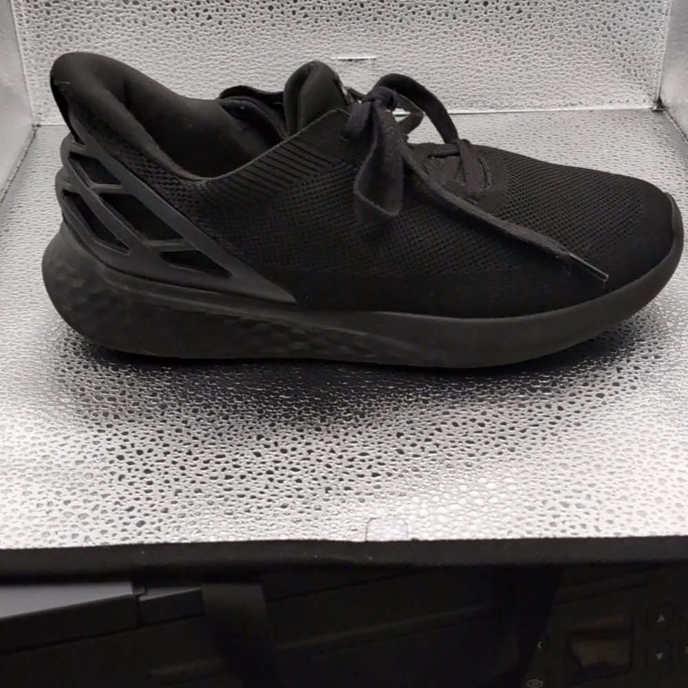 Kizik Athens Black Outsole Women's Athletic Sneaker Shoe Women's Size 10 Wide